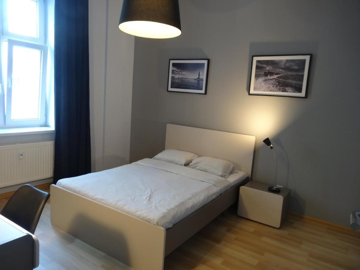 One More Night Apartment, Poznan Old Town 外观 照片